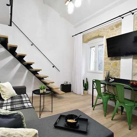 Queen 4 Apartment In The Heart Of The Corfu Historical Old Town Center ภายนอก รูปภาพ
